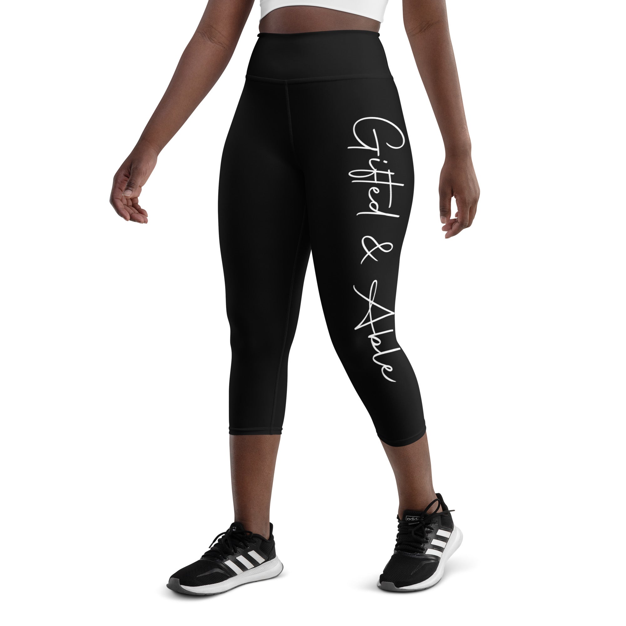 Black Signature Yoga Capri Leggings